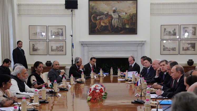 ثمار زيارة بوتين إلى الهند 