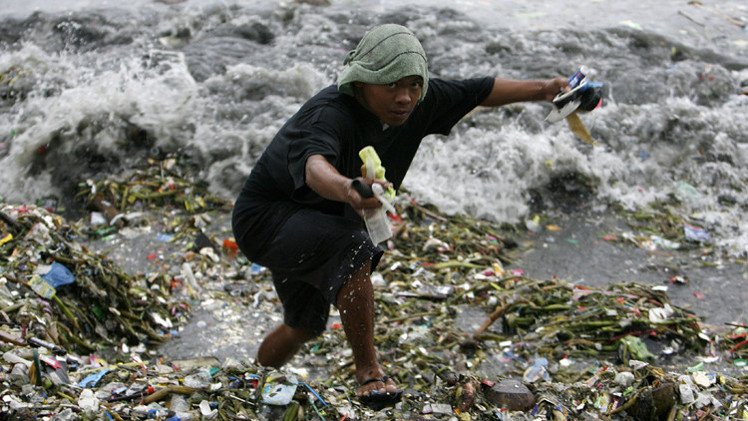 دراسة: 250 ألف طن من البلاستيك تهدد الحياة داخل المحيطات 