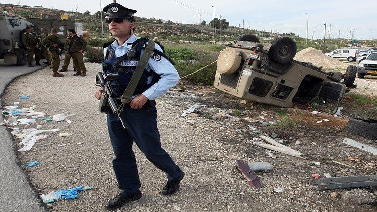 إصابة 6 مستوطنين على يد فلسطيني بالضفة الغربية