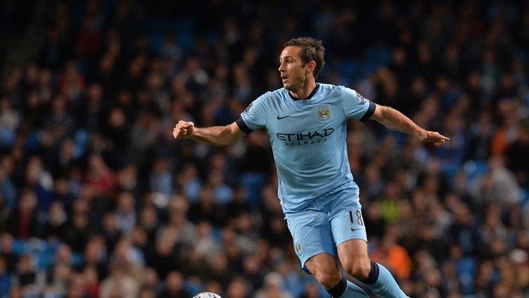 بيلغريني يلمح لبقاء لامبارد في صفوف مانشستر سيتي