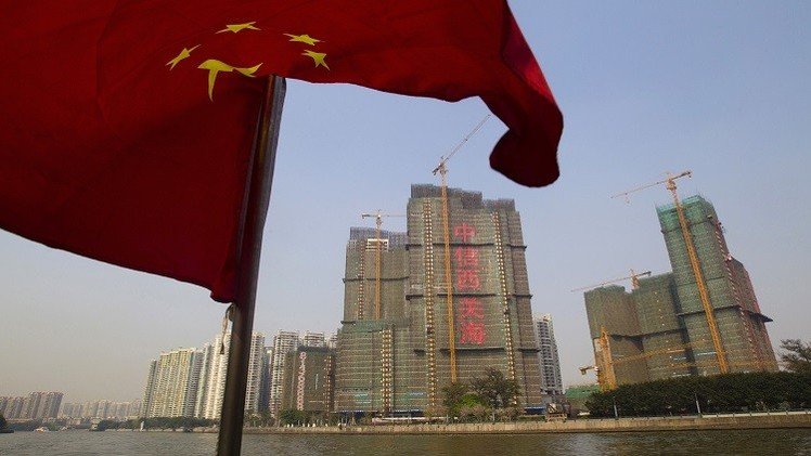 المركزي الصيني: الاقتصاد قد يتباطأ إلى 7.1% العام المقبل