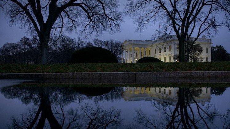 البيت الأبيض ينفي توقيع أوباما مشروع قانون حول العقوبات ضد روسيا