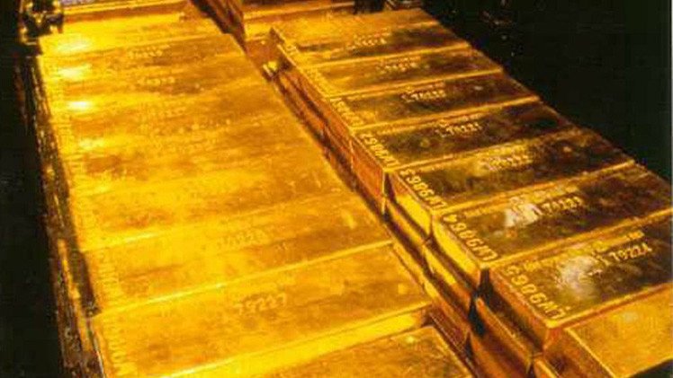 روسيا تزيد احتياطاتها من الذهب للشهر الثامن على التوالي 