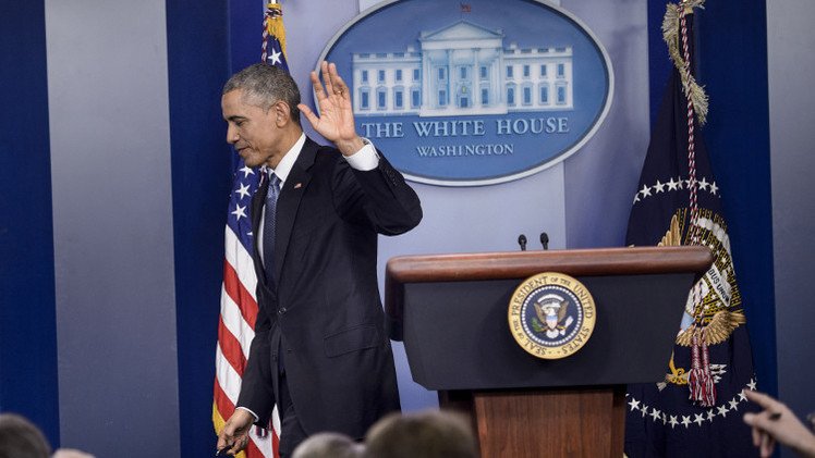 استطلاع للرأي: المواطنون الروس يقيمون الرئيس الأمريكي سلبا