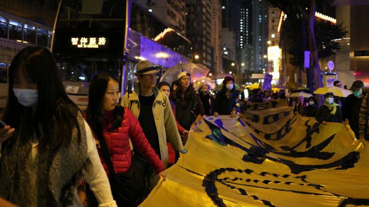 هونغ كونغ.. اعتقال نحو 40 متظاهرا مع تجدد الاحتجاجات (فيديو)