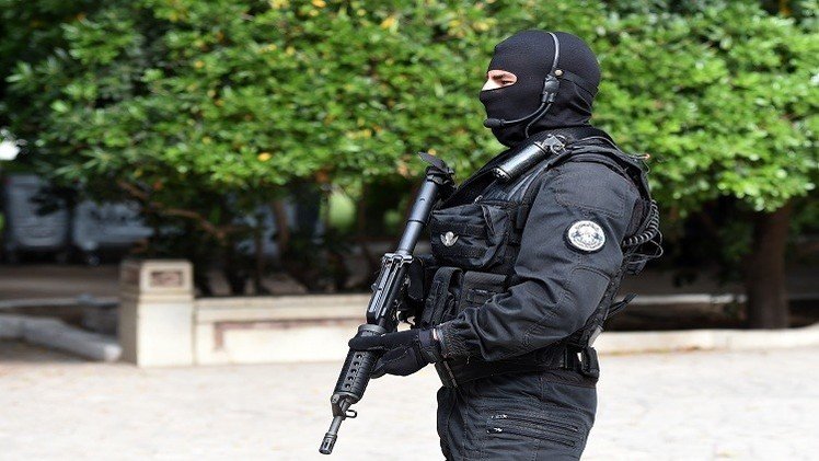  اعتقال 27 إسلاميا بعد هجوم على مركز للشرطة بتونس  