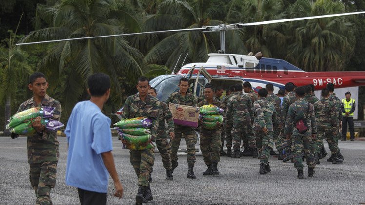 إعصار مدمر يضرب شمال ماليزيا ويشرد 1500من سكانها