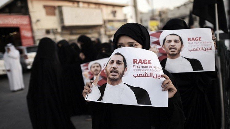 اشتباكات في المنامة للمطالبة باطلاق سراح الشيخ علي سلمان (فيديو)