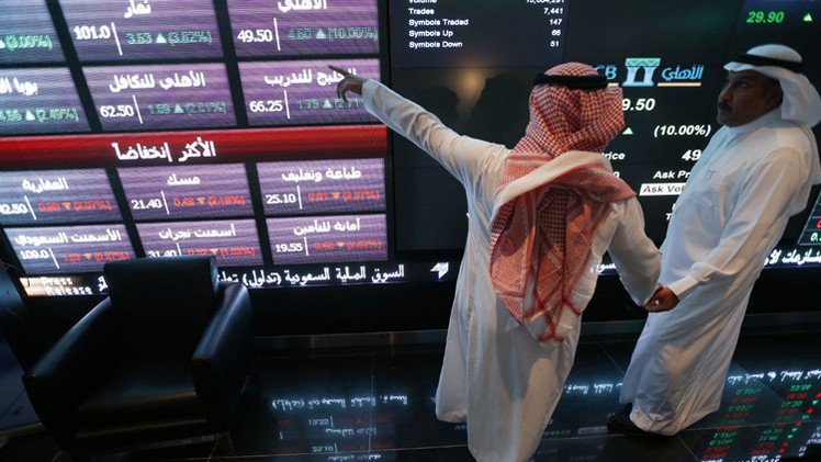 الأسهم السعودية تنخفض 5% في أخر جلسة تعاملات عام 2014