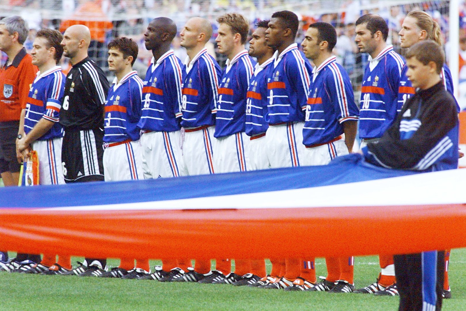 فرنسا تلاقي البرازيل في نسخة معادة من نهائي مونديال 98