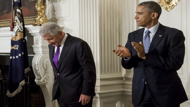 أوباما يرشح آشتون كارتير وزيرا للدفاع
