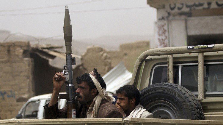 الإرياني : الحوثيون يسيطرون على اليمن بقوة السلاح