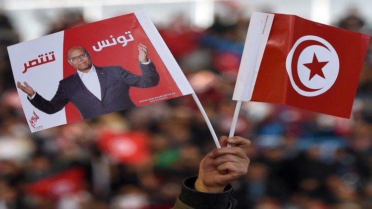 التونسيون بالخارج يدلون بأصواتهم في جولة ثانية وحاسمة لسباق الرئاسة