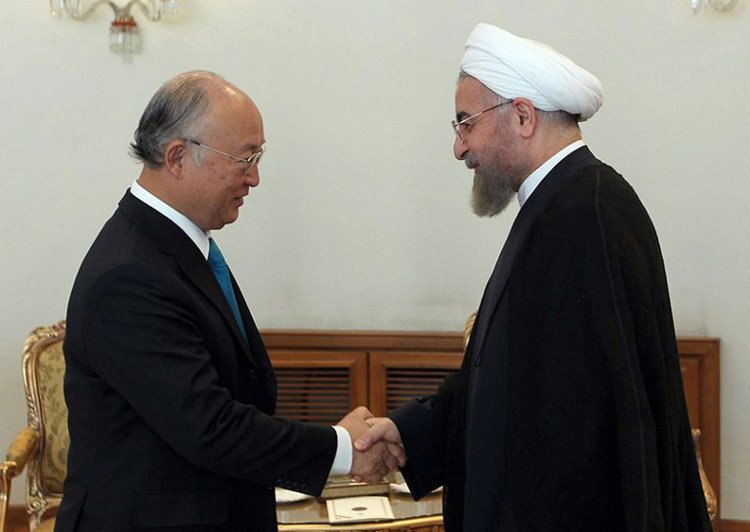 عام 2015 يتسلم حقيبة النووي الإيراني 