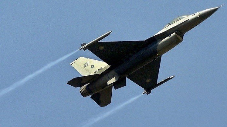 مقتل 31 متشددا وتدمير معسكر تدريب في غارات جوية بباكستان