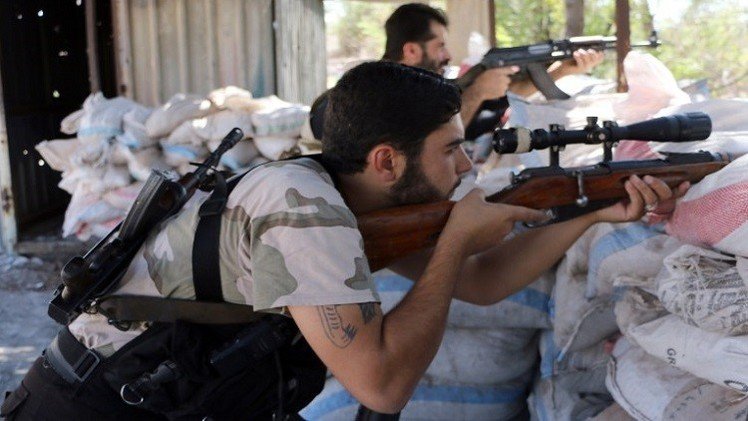  اشتباكات بين فصائل المعارضة من أجل السيطرة على حي قرب دمشق 