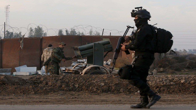 قوات أمريكية تدرب الجيش العراقي
