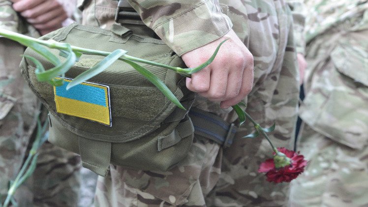 مقتل 13 من الحرس الوطني الأوكراني شرق البلاد