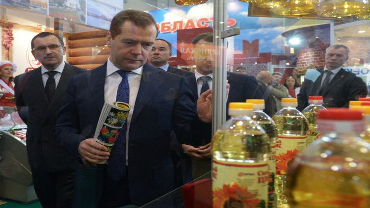 مدفيديف يوعز بكبح ارتفاع أسعار الأغذية في السوق الروسية 