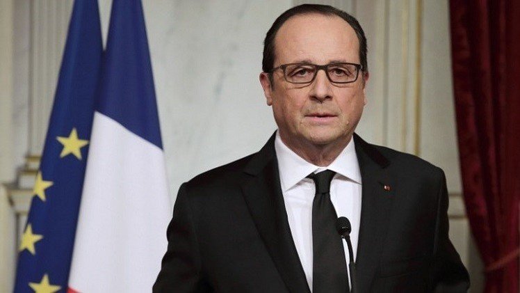 هولاند: لا علاقة لمنفذي الهجوم بالديانة الإسلامية 
