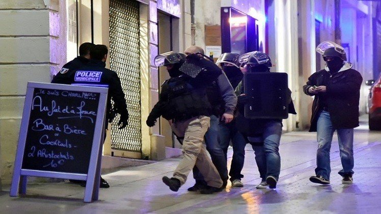 احتجاز رهينتين في محل للمجوهرات بمدينة مونبيلييه جنوب فرنسا