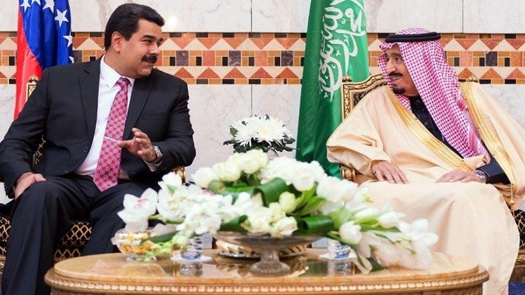 بعد طهران والرياض.. الرئيس الفنزويلي في الدوحة لبحث الأزمة النفطية