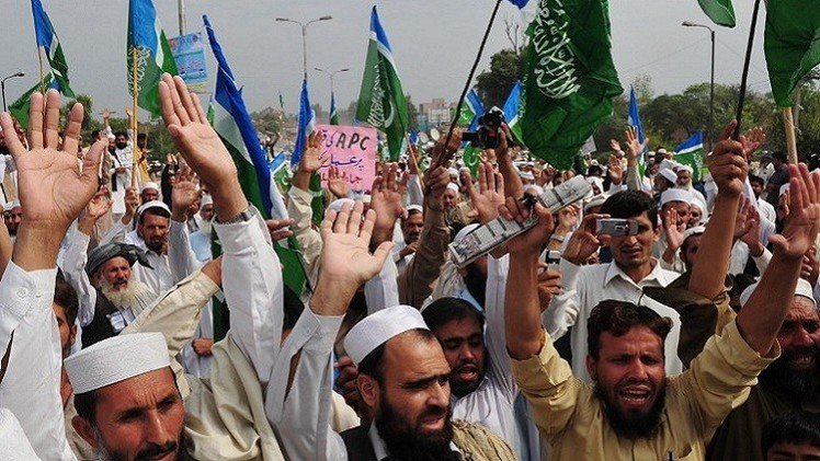 مسؤولون باكستانيون: إسلام آباد تحظر 
