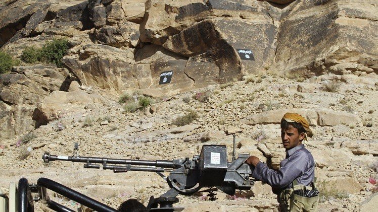 مقتل 7 حوثيين على يد مسلحي "القاعدة" والقبائل وسط اليمن