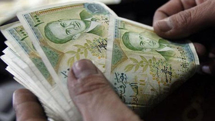 الرئيس السوري يصدر مرسوما بمنح تعويض معيشي شهري بـ 4000 ليرة سورية 