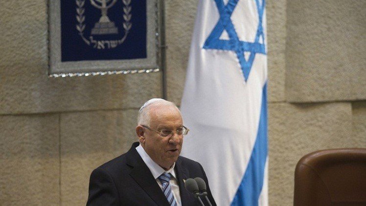 الرئيس الإسرائيلي يدعو عباس للعودة إلى المفاوضات