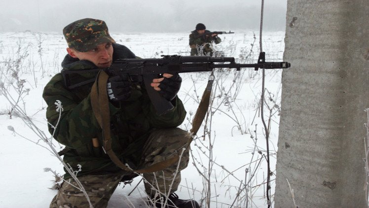 الكرملين: روسيا مستعدة لمراقبة سحب الأسلحة الثقيلة شرق أوكرانيا وفق اتفاقات مينسك