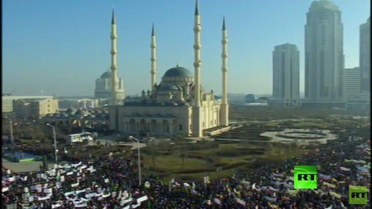 مظاهرة مليونية في الشيشان احتجاجا على رسوم شارلي إيبدو (فيديو)
