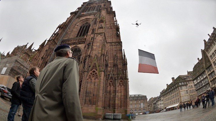 السلطات الفرنسية تفتح تحقيقا بعد تحليق طائرة من دون طيار فوق "الإليزيه"