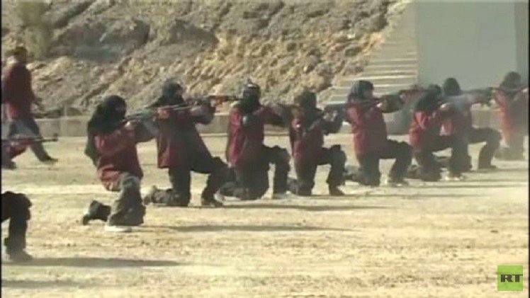 بالفيديو من باكستان.. أخطر نساء العالم 