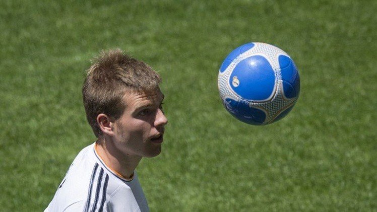 أنشيلوتي: لا نفكر في التخلي عن إيارامندي