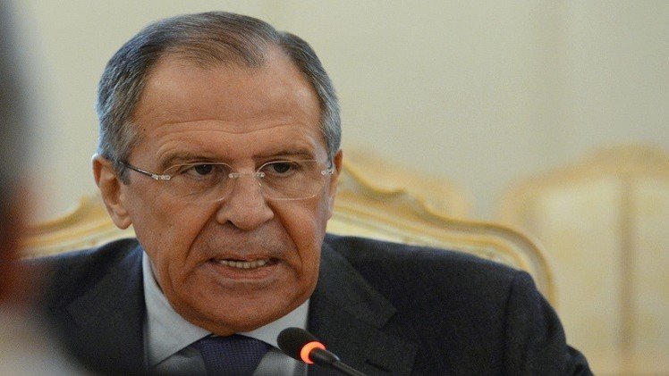 لافروف: لقاء موسكو ساحة نقاش بين السوريين وينبغي أن يقود إلى مفاوضات برعاية أممية
