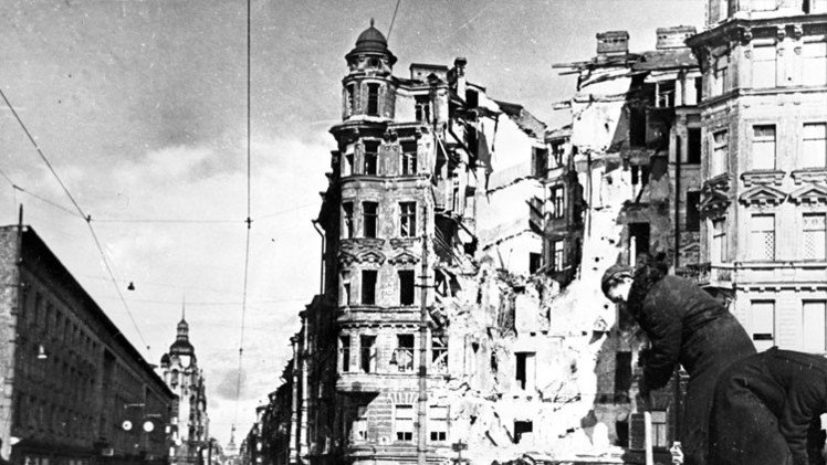بطرسبورغ (لينينغراد) تحيي الذكرى الـ 71  لفك الحصار 