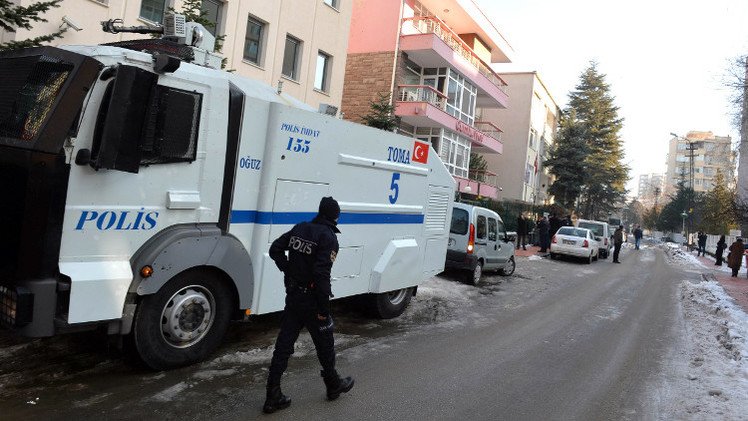 حبس 17 شرطيا تركيا في قضية التنصت