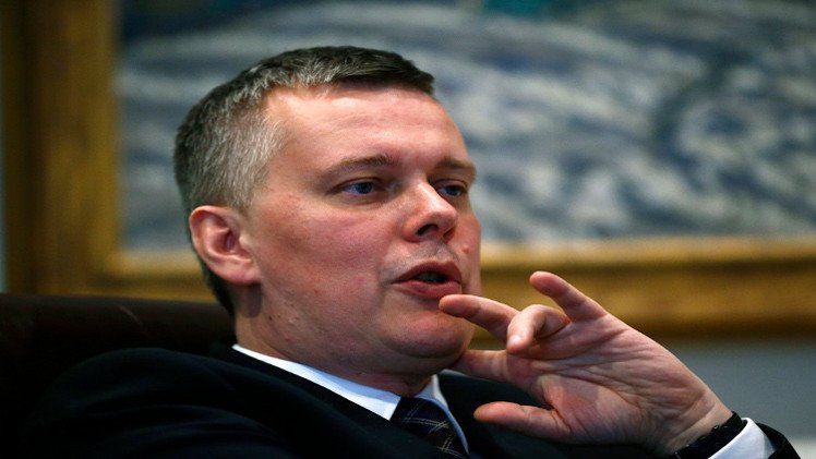 بولندا تعتزم بيع أسلحة لأوكرانيا