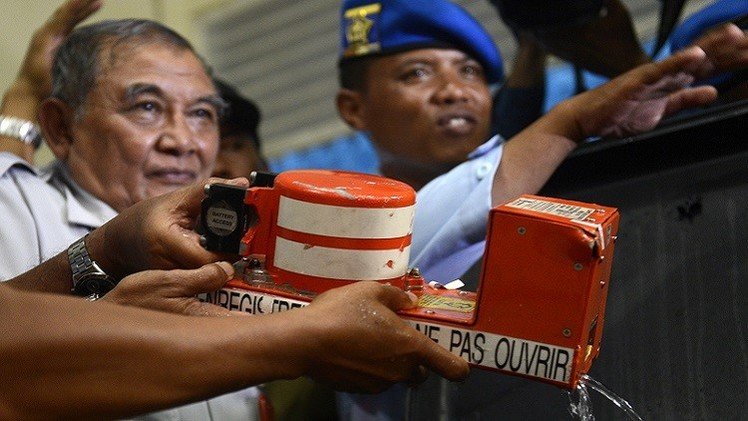 هل تسبب ترك قائد طائرة "أير آسيا" مقعده في سقوطها؟