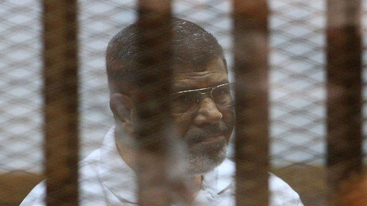 النطق بالحكم على مرسي بقضية التخابر في منتصف مايو