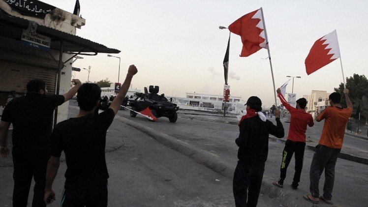 البحرين تسقط الجنسية عن 72 مواطنا 