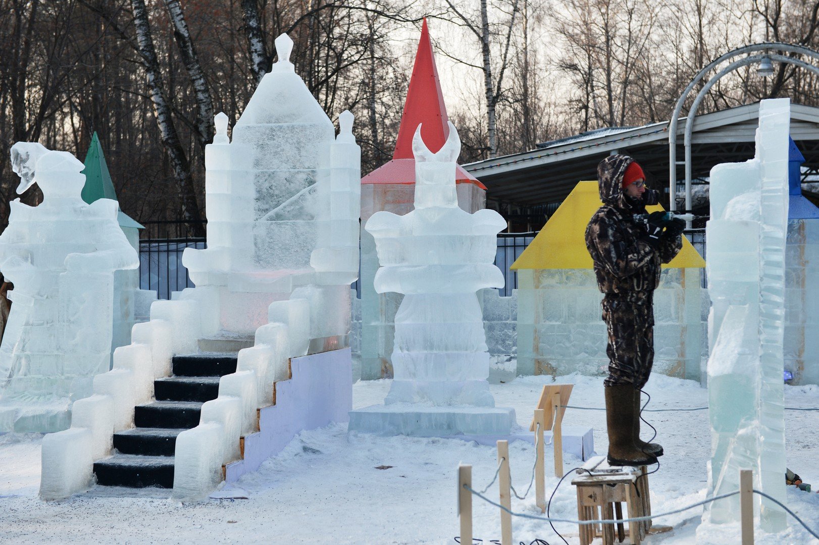 تماثيل الجليد في منتزه سوكولنيكي في موسكو