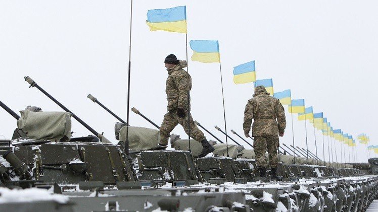 واشنطن: ندرك خطورة تزويد أوكرانيا بالسلاح