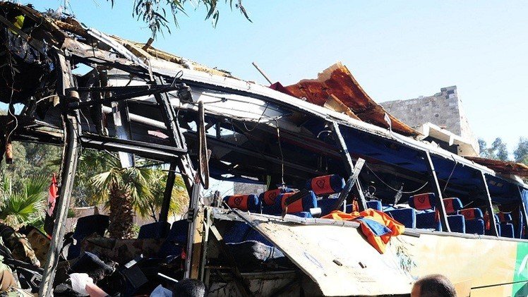 9 قتلى و24 جريحا في انفجار قنبلة بحافلة وسط دمشق 