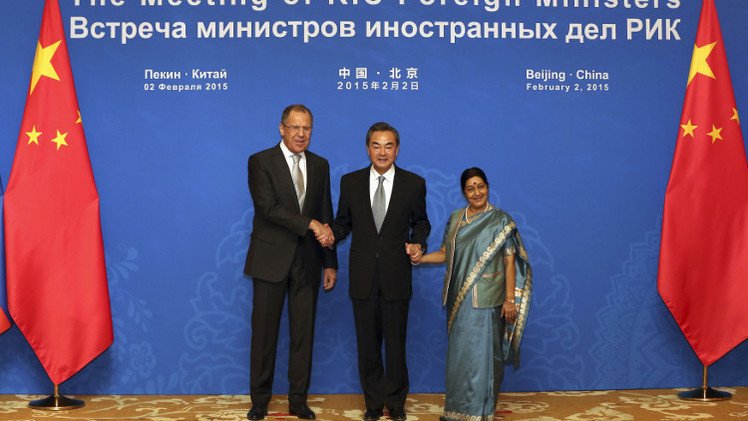 لافروف: نوافق الصين والهند على ضرورة كبح طموحات فرض الهيمنة 