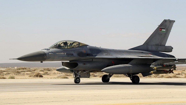 بريطانيا تدعم الأردن بـ 2000 مستشار عسكري وطائرة تجسس لضرب 