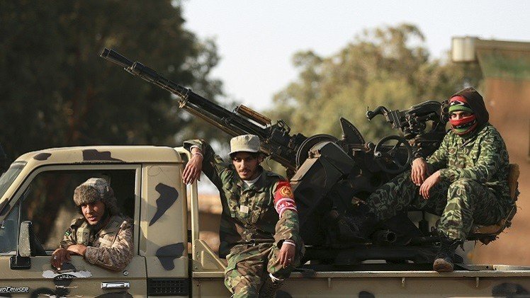 القوات الخاصة الليبية تستعيد قاعدة عسكرية في بنغازي 