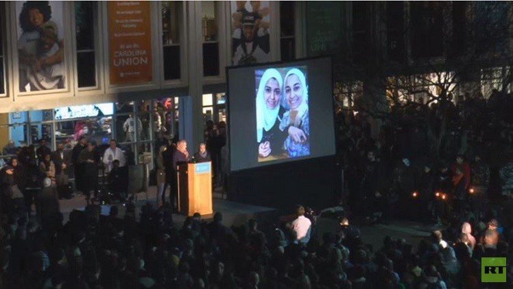 بالفيديو من الولايات المتحدة.. الآلاف يتضامنون مع ضحايا تشابل هيل 