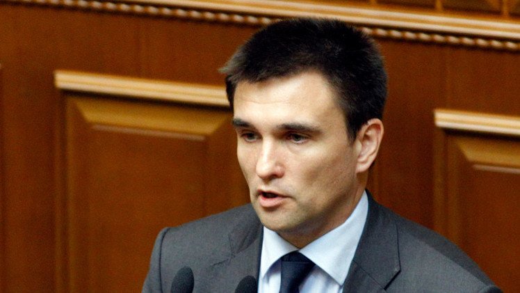 كييف تؤكد بدء عملية سحب الأسلحة في شرق أوكرانيا 